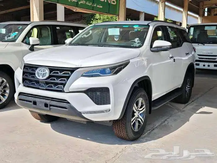 تويوتا فورتشنر GX2 بدون دبل بنزين 2025 4