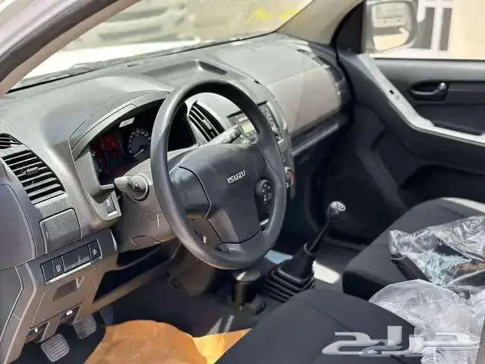 ايسوزو ديماكس غمارة 2026 بدون دبل زجاج (كهرب-عادي) 6
