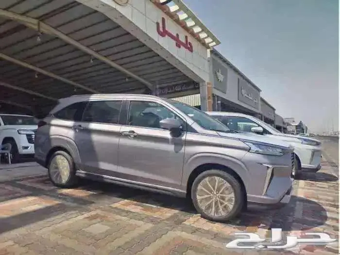 تويوتا فيلوز 2025 GLX عبداللطيف جميل 4