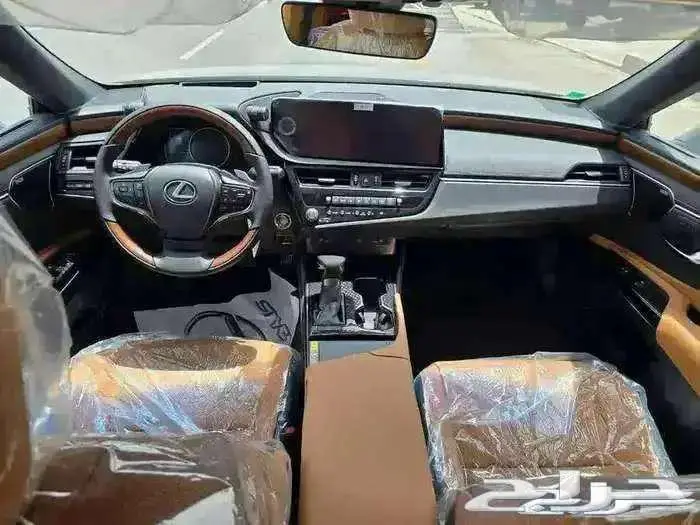 لكزس ES350 DD الساير كويتي 2025 9