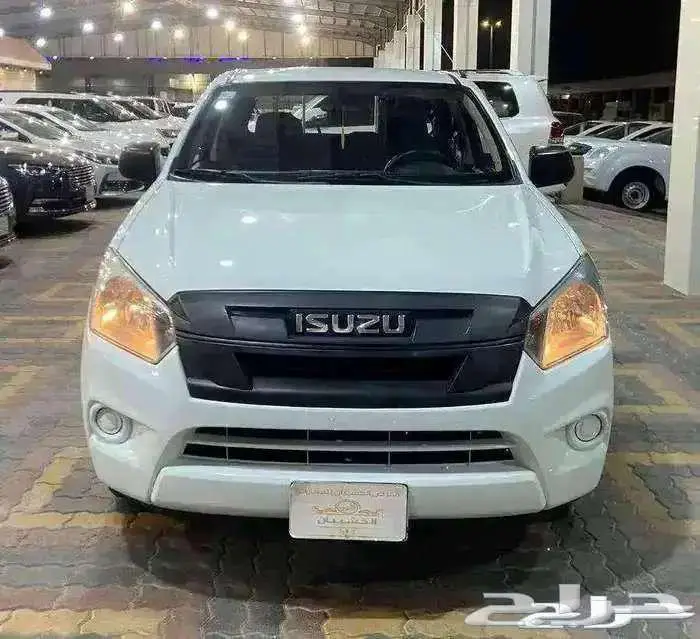 للبيع ايسوزو ديماكس 2022 زجاج كهرب مكينه كبيره سعودي 0
