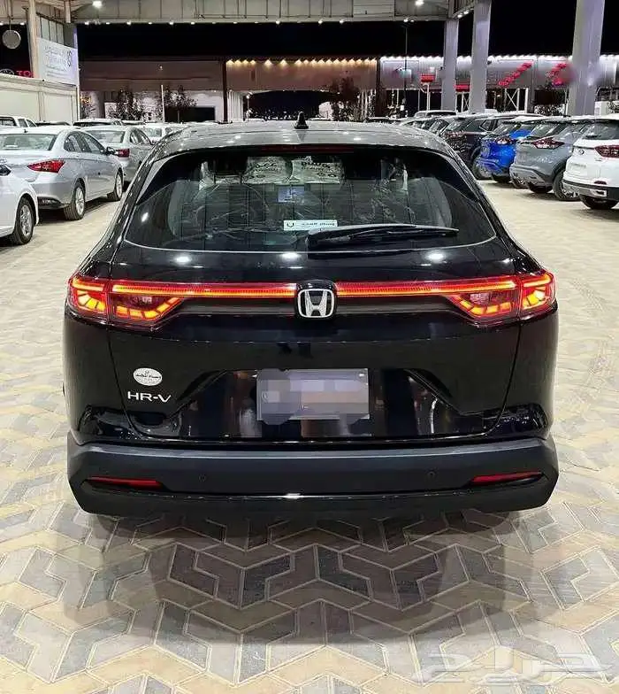 عرض خاص هوندا HRV نص فل موديل 2025 السعر 82500 شامل الضريبه 4