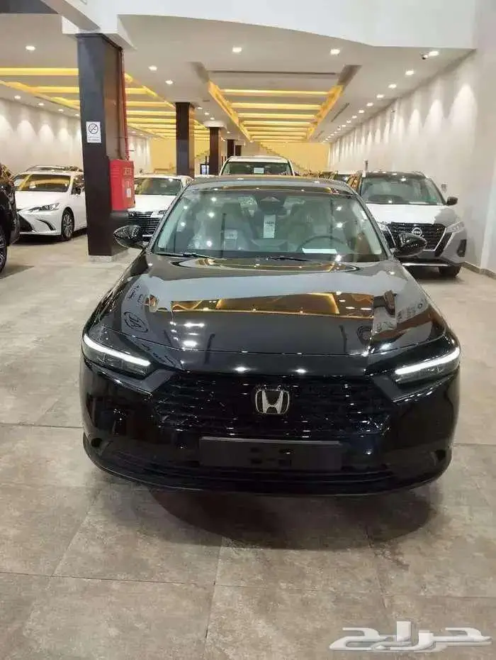 هوندا اكورد LX ستاندر 2025 سعودي 3