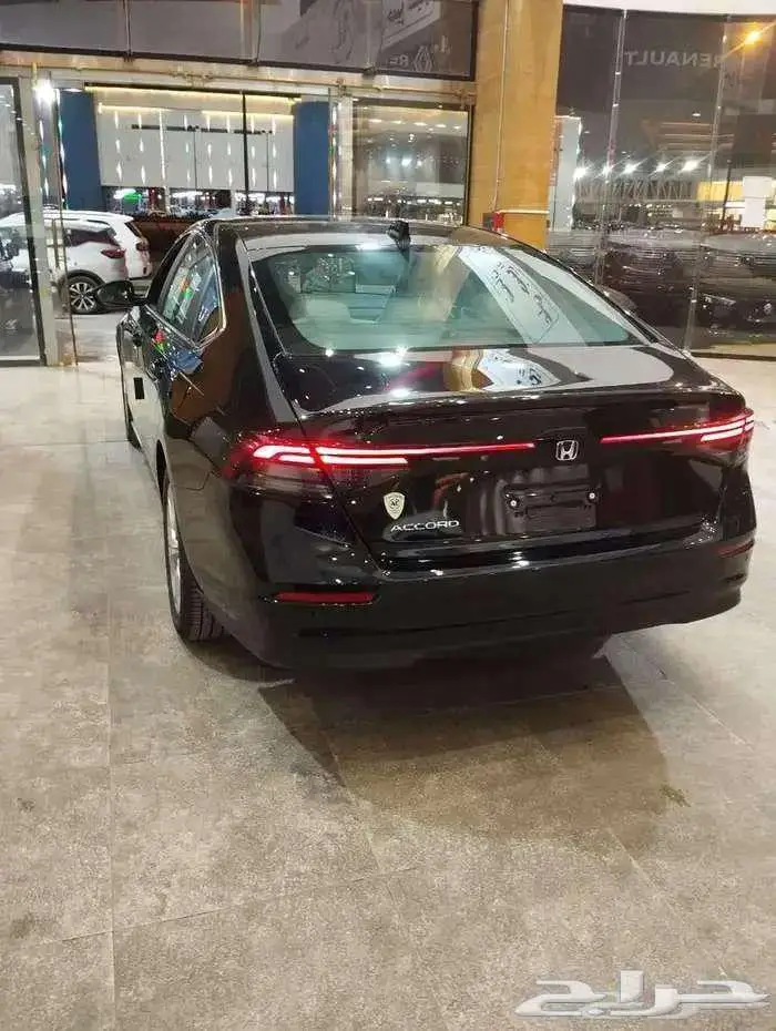 هوندا اكورد LX ستاندر 2025 سعودي 8