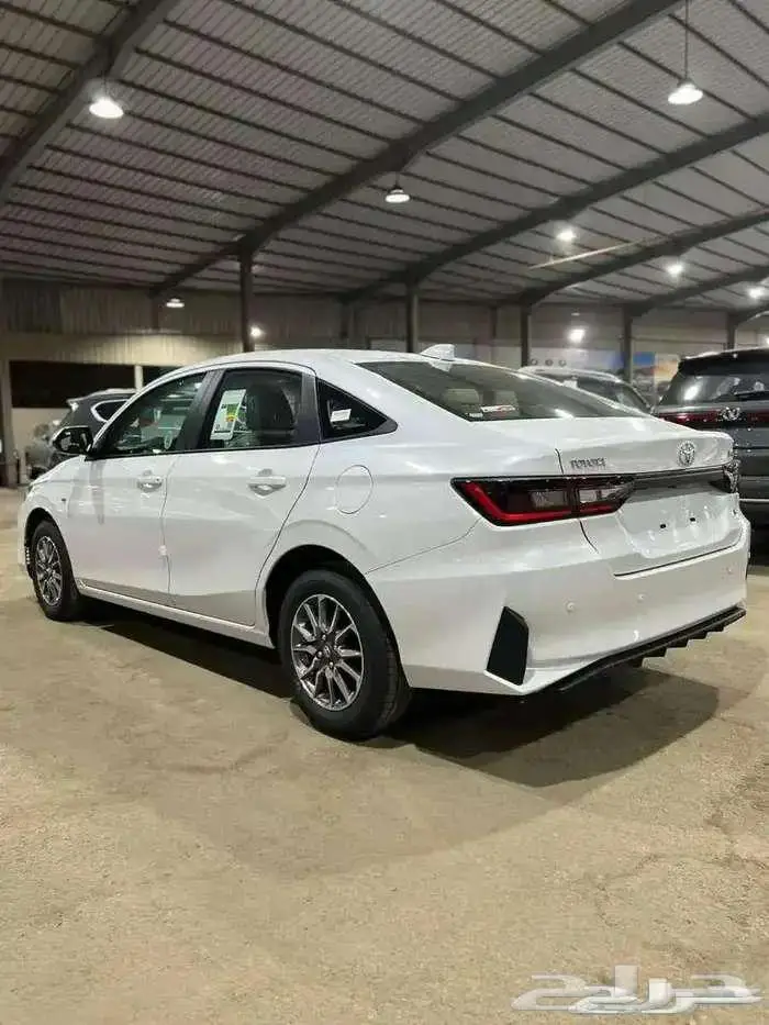 تويوتا يارس Y 2024 و 2026 كاش و اقساط جميع البنوك 11