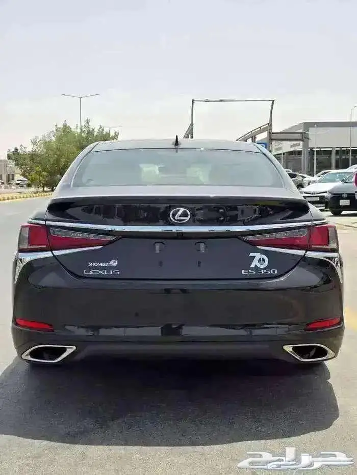 لكزس ES350 DD الساير كويتي 2025 6