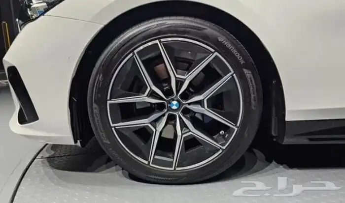 بي إم دبليو BMW 520i 2024 4