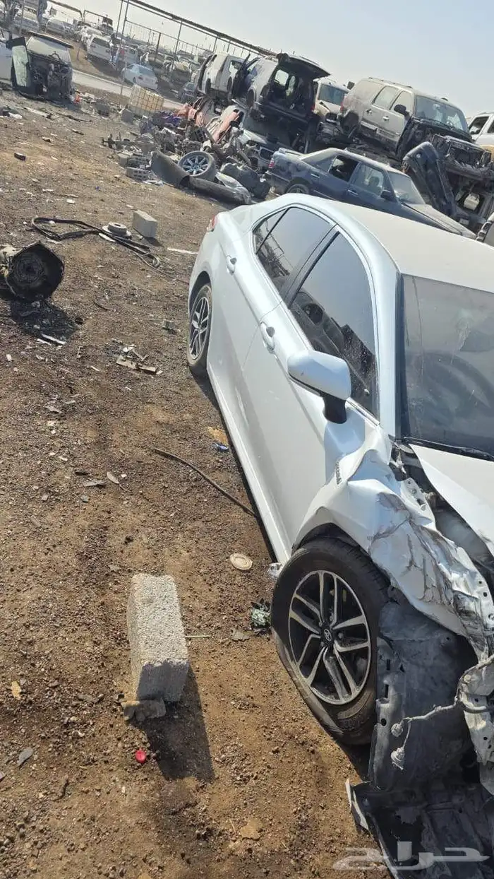 تشليح كامري هايبرد مديل 2022 استاندر ابيض لؤلؤي 5