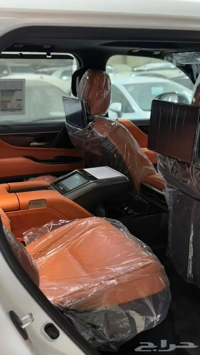 لكزس LX600 VIP موديل 2025 عرض دفعتين 0 فائدة 11