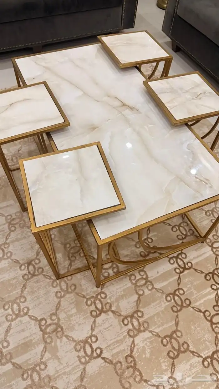 طاولات 5 قطع نظيفه وشبه جديد العلا 0