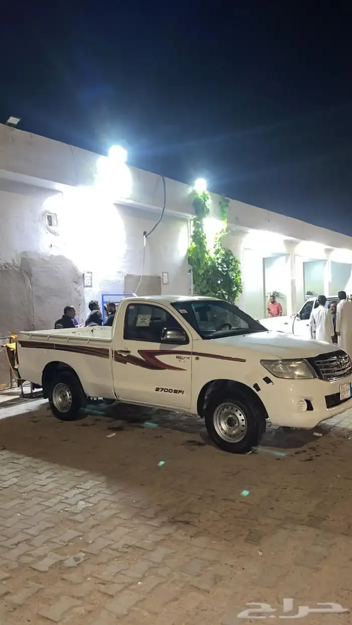هايلوكس 2012 4