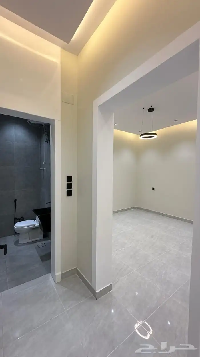 ادوار ارضيه للبيع بمدخل سياره حي اليرموك خميس مشيط 15