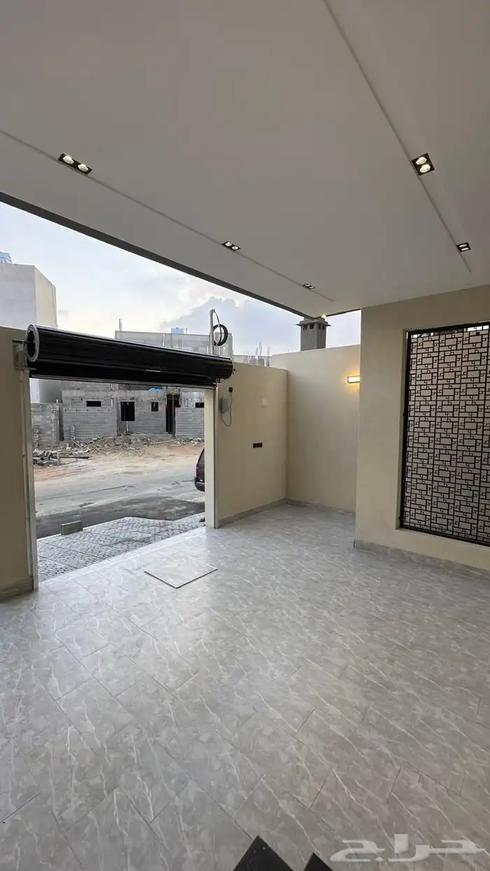ادوار ارضيه للبيع بمدخل سياره حي اليرموك خميس مشيط 2