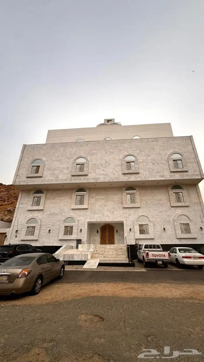 عمارة فاخرة للبيع   حي الخضراء   مكة المكرمة 0