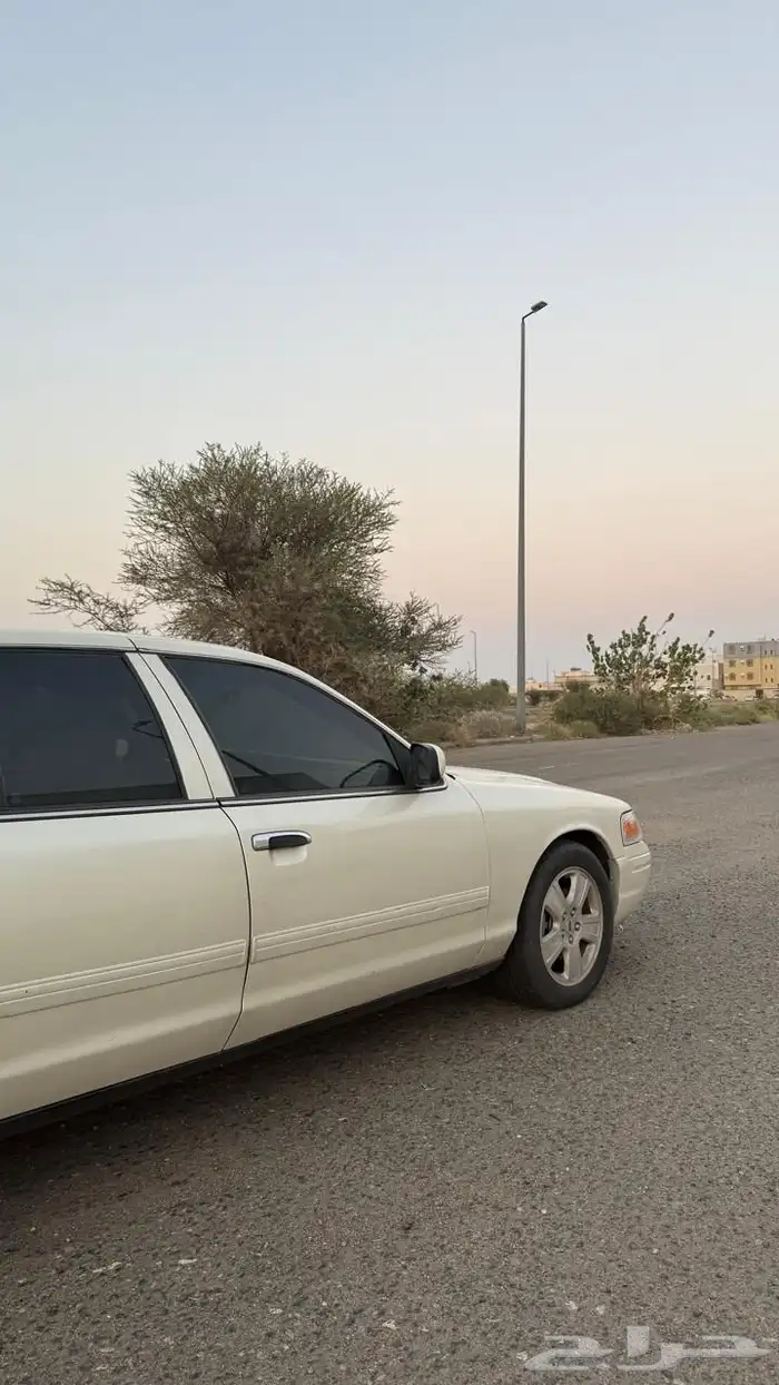 فورد كراون فكتوريا 2010 مدني سعودي 13