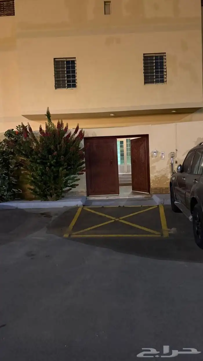 شقة للإيجار ببحر الشمالية حي الشراع 0