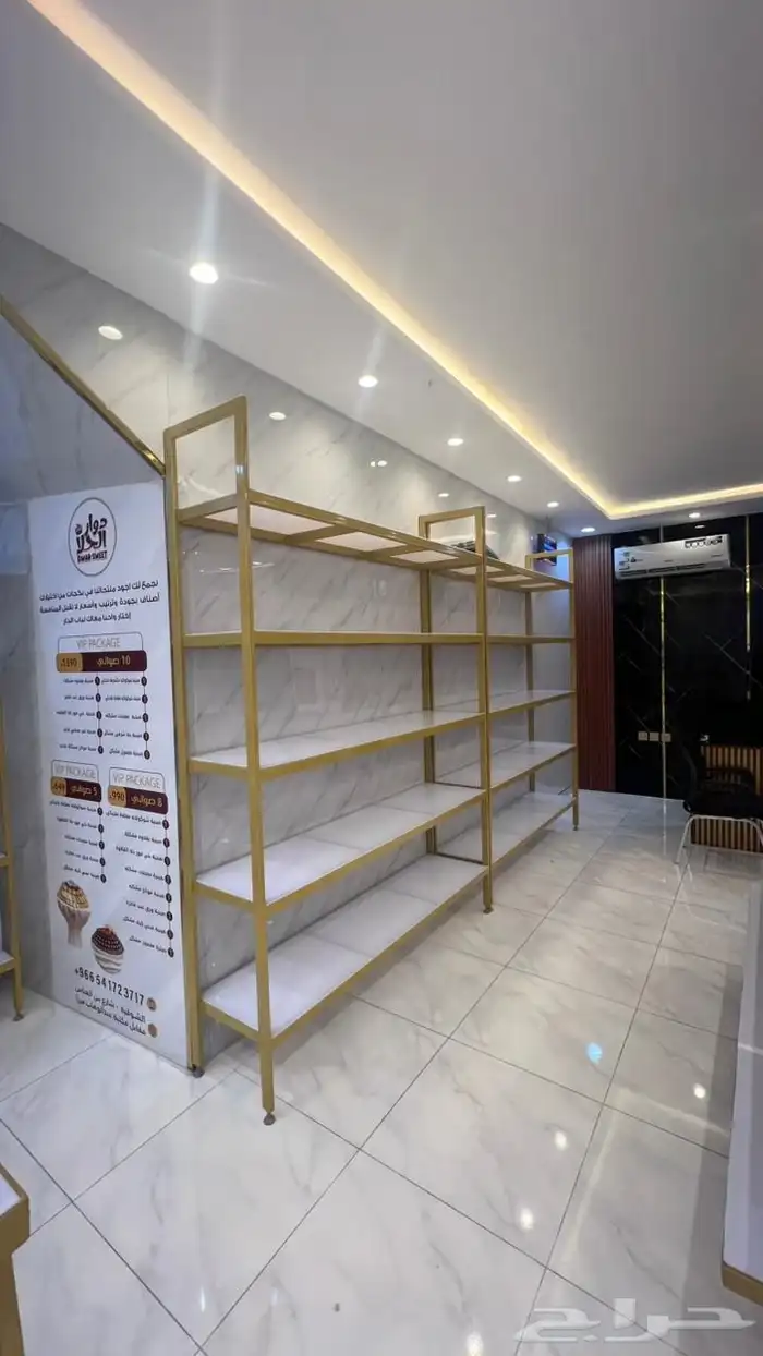 للبيع اغراض محل حلويات 1