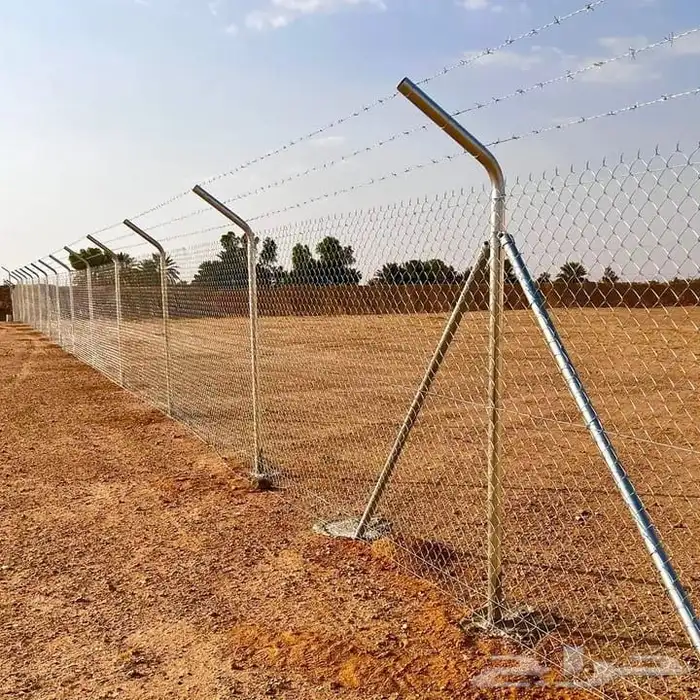 نعمل في تركيب اشبوك الاراضي والمزارع 3