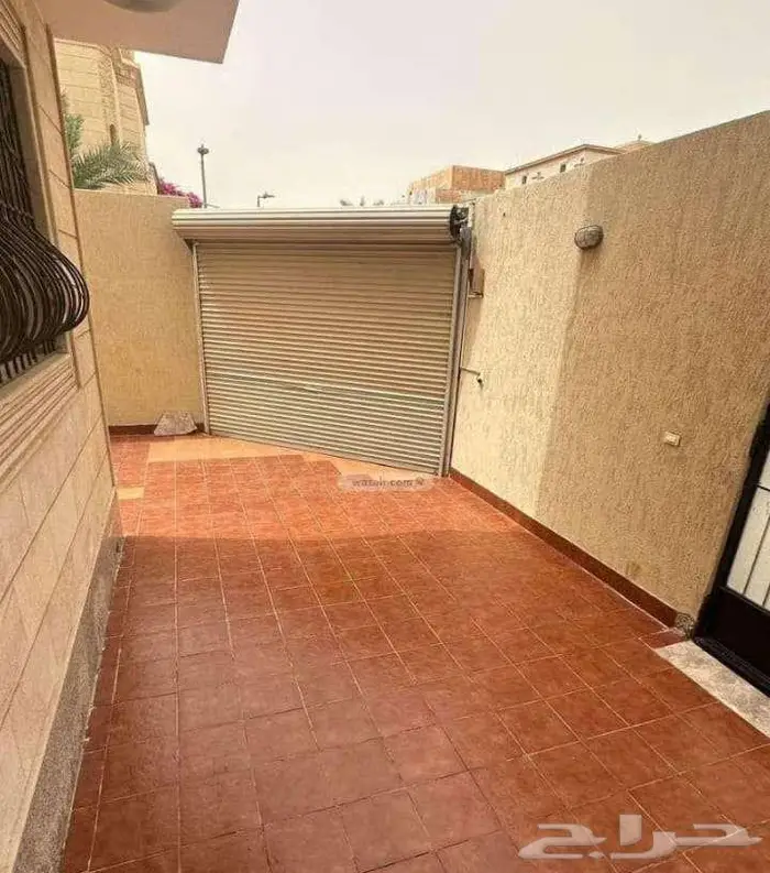 فيلا دوبلكس للبيع بحي المرجان مساحة 277متر شارعين 1