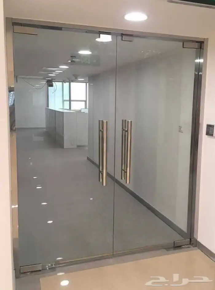 كابينه شاور 9