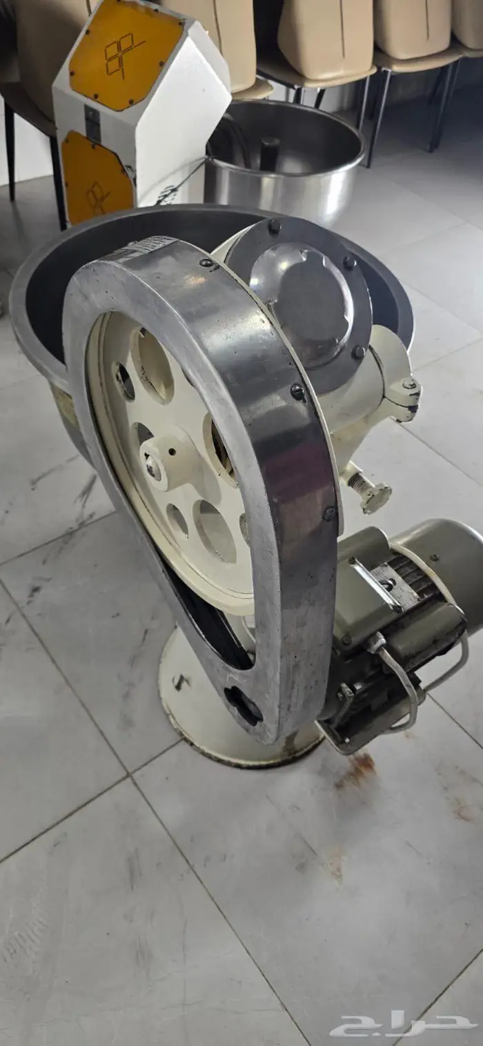 معدات مطعم 51