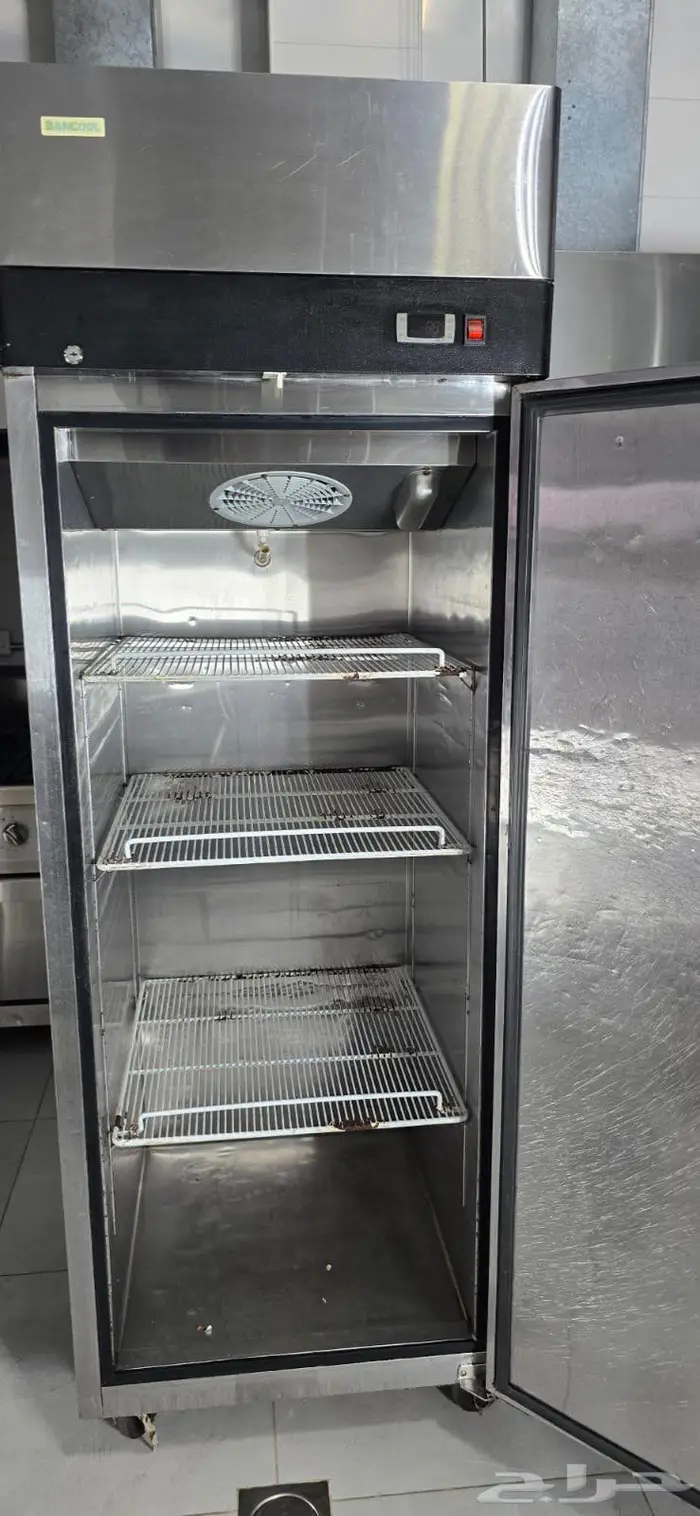 معدات مطعم 37