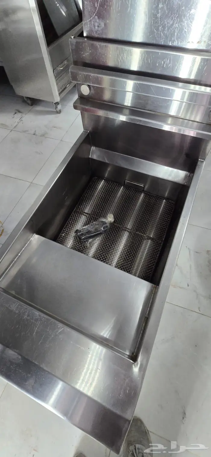 معدات مطعم 44