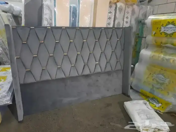 غرفة نوم كاملة  أثاث منزلي  سرير ودولاب وبطانيات 1