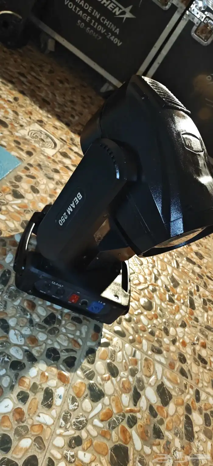 متوفر اجهزة ليزر وتراسات وبار ليد كشاف مستخدم وجديد شاشة ليد 4