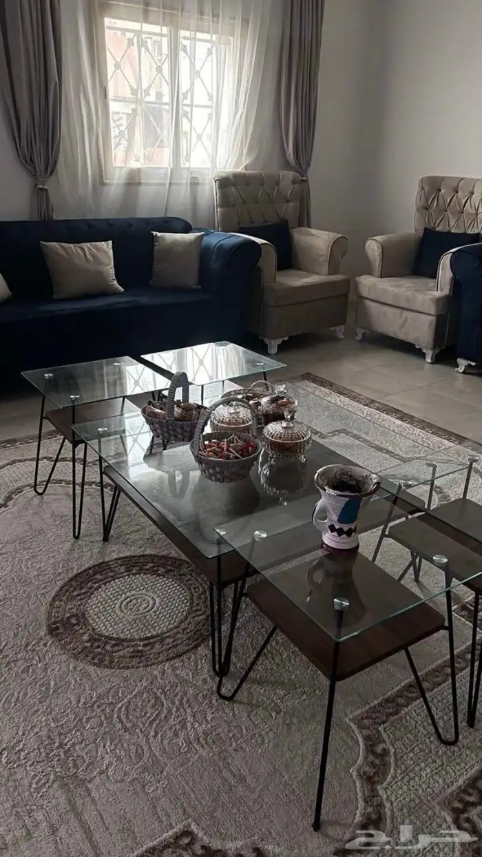 ثلاث كنبات  صاله صغيره  مجلس كبير   مقلط متوسط 1