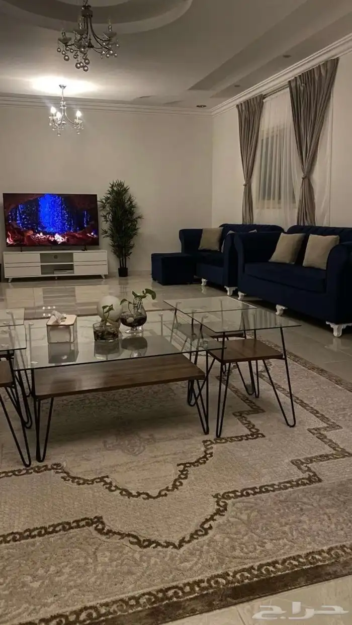 ثلاث كنبات  صاله صغيره  مجلس كبير   مقلط متوسط 2