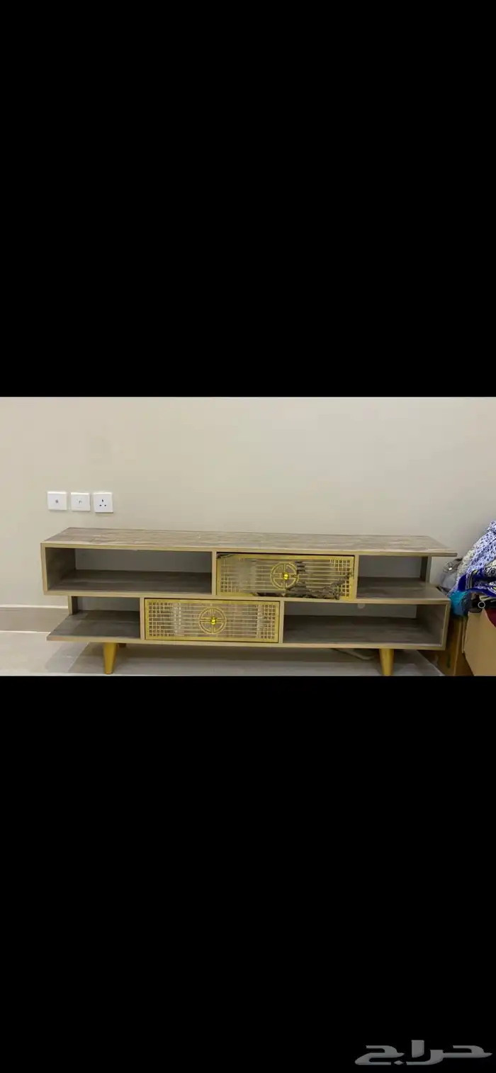 طاولة تلفزيون 0