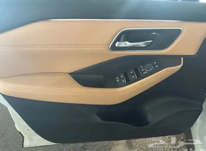نيسان اكس تريل فل كامل SL 2025 14