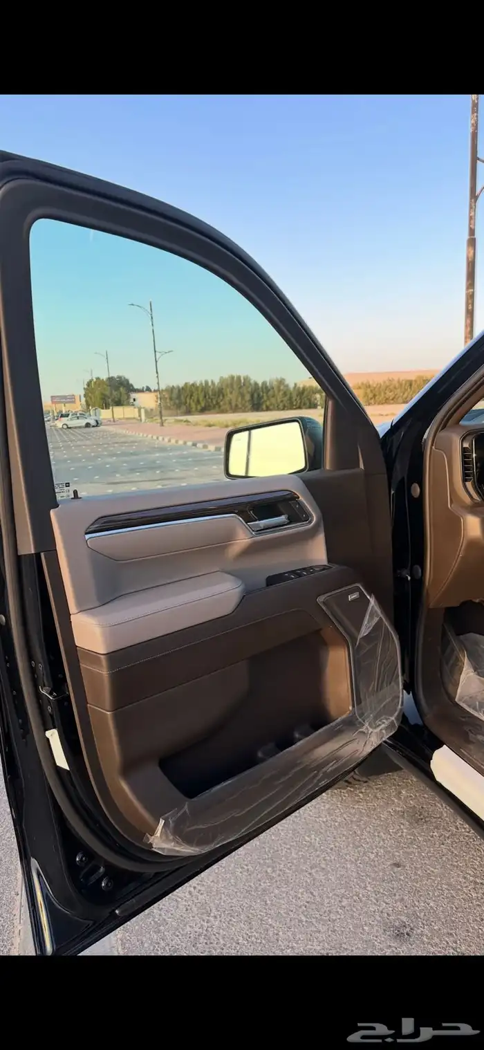 سلفرادو اسود (تريل بوس) 2023 8