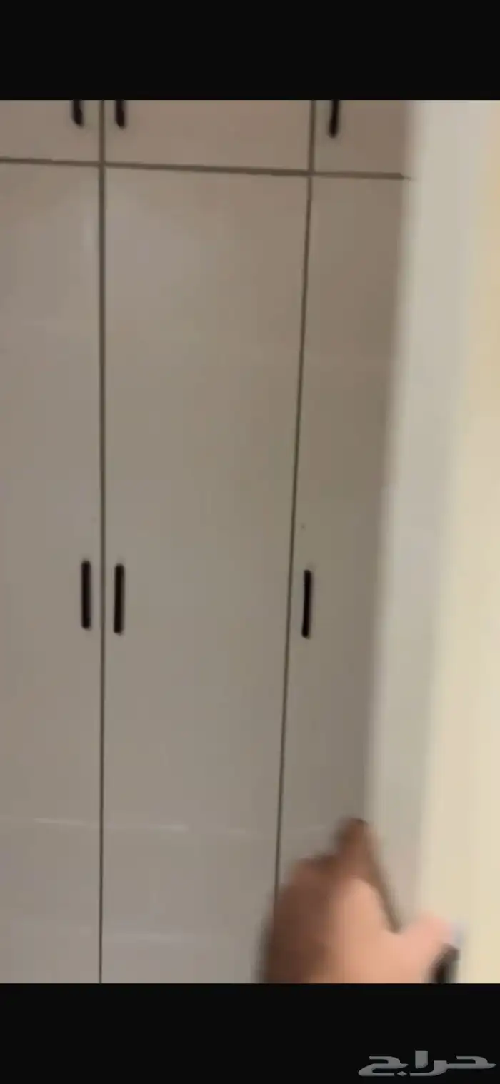 مخيم متكامل كرفان مساحتها 60 الف مسورة ماكينة 12