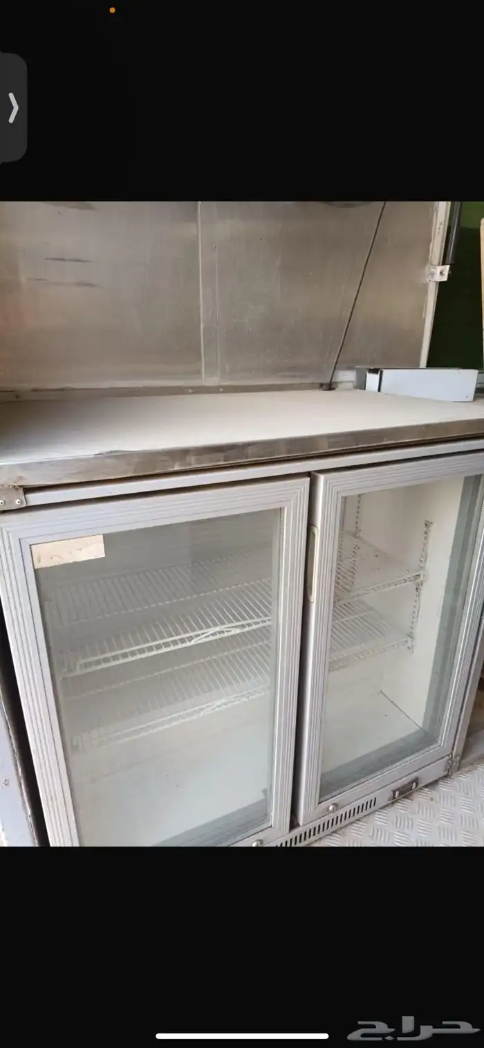 يوجد لدي فود ترك كامل للإيجار الشهري 8