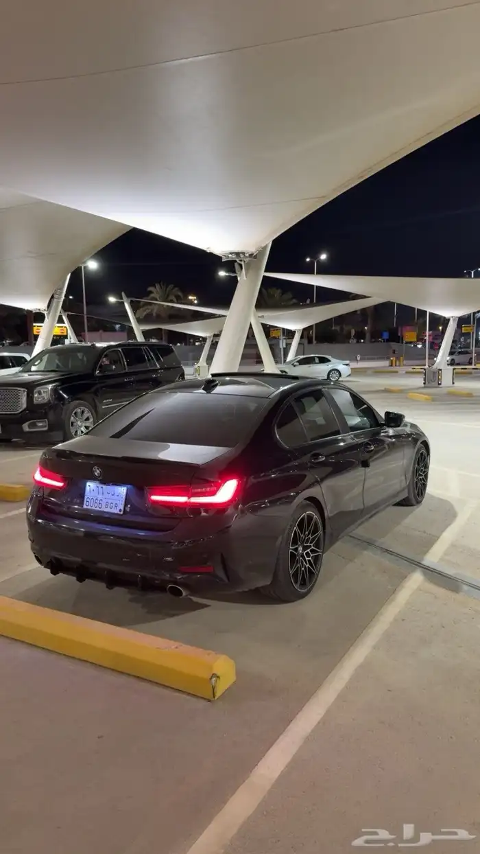 BMW 320i 2021 1