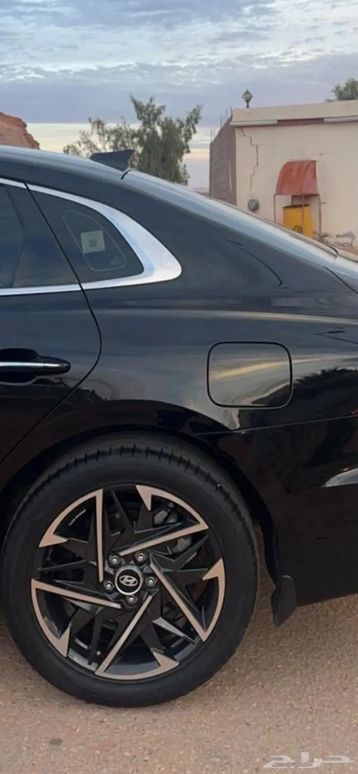 اسبير ازيرا وسوناتا 2021 للبيع جنط كروم فل كامل 0