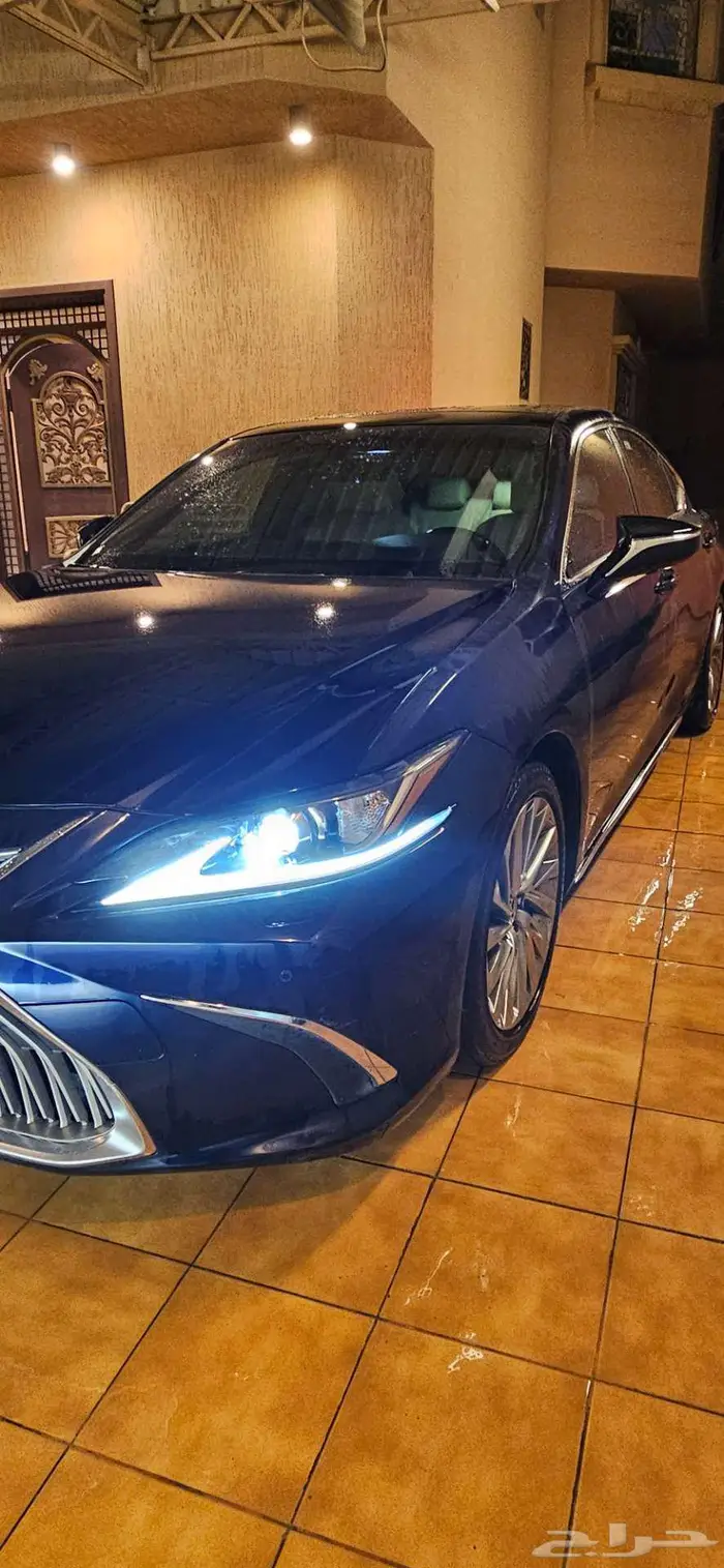 للبيع لكزس ES350 موديل 2021 الموتر منوة المستخدم 4