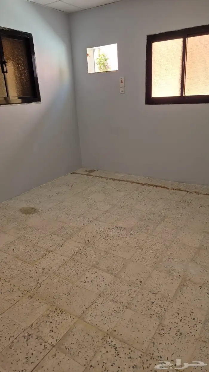 فيلا للايجار السنوي في الطائف في حي الشهداء الشماليه 25
