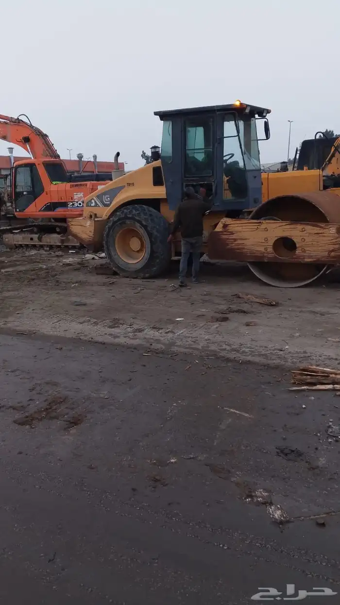 معدات ثقيلة للايجار 3
