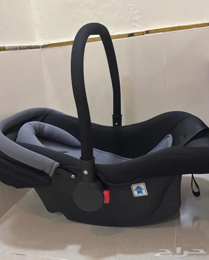 كرسي سيارة للأطفال 0