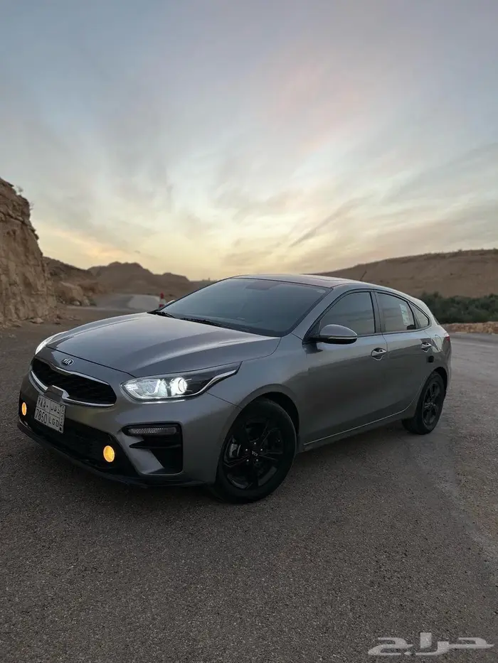 Kia cerato 2020 Hatchback 2.0 5