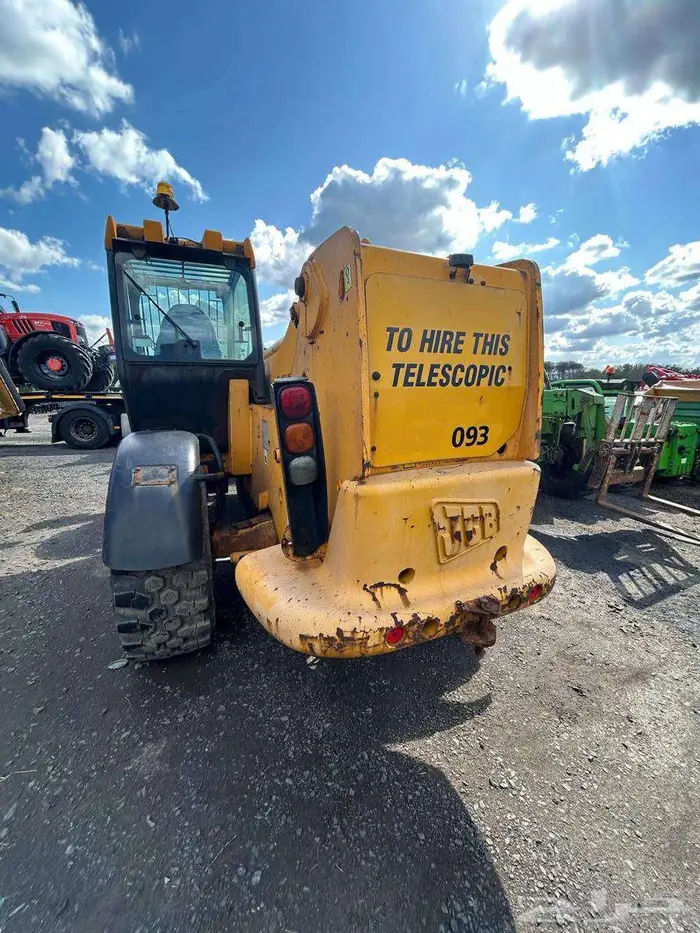 رافعة جي سي بي JCB 2004 مستوردة حديث ا من بريطانيا 1