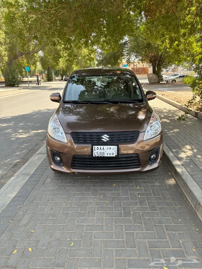 فان اقتصادي 7 ركاب ارتيجا بحاله ممتازه 5