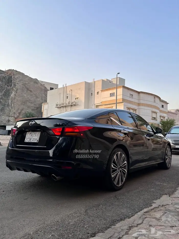 نيسان التيما 2023 نص فل SV 7