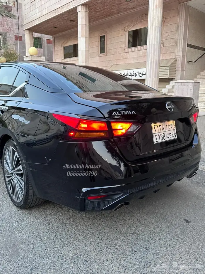 نيسان التيما 2023 نص فل SV 15