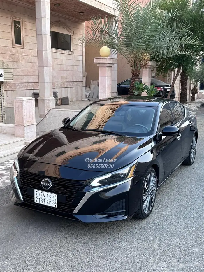 نيسان التيما 2023 نص فل SV 10
