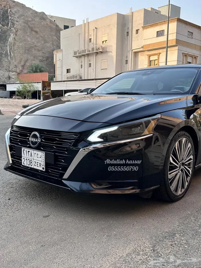 نيسان التيما 2023 نص فل SV 2