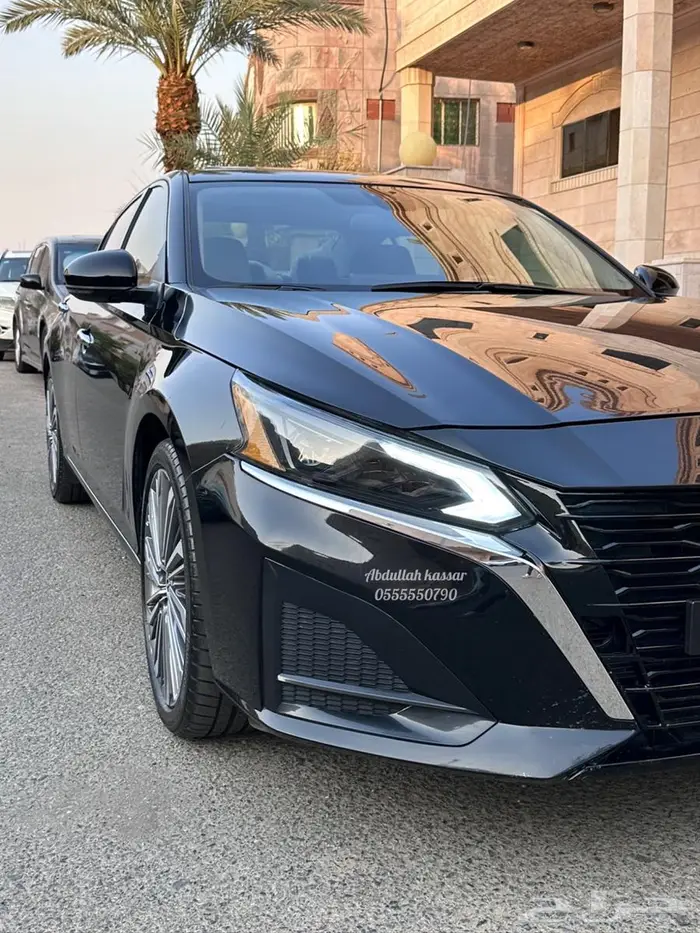 نيسان التيما 2023 نص فل SV 20